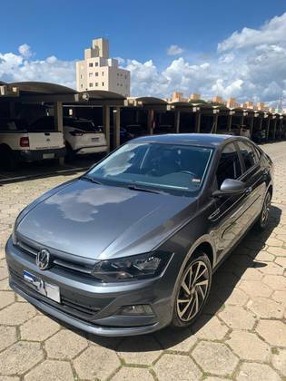 VOLKSWAGEN VIRTUS 1.0 200 TSI HIGHLINE AUTOMÁTICO